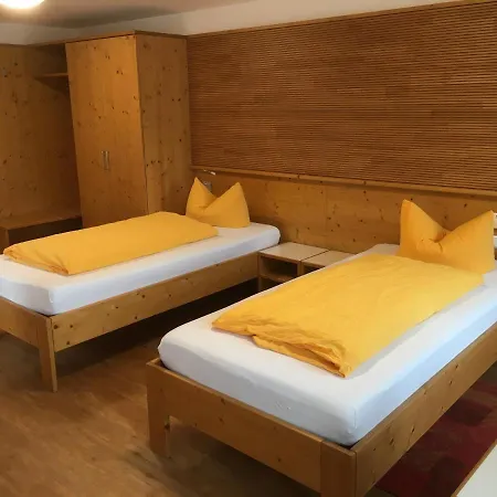 Penzion Storchen 2*