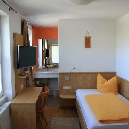 Storchen Inn 2*